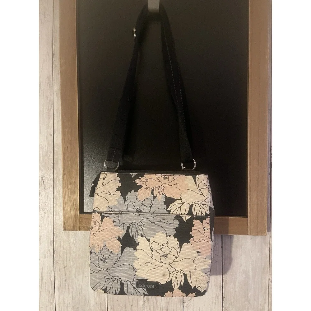 SAKROOTS BRAND BLACK PEONY PURSE CTM15